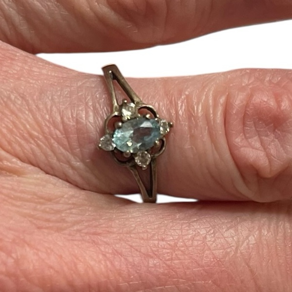 Vintage Signed 925 Sterling Silver Blue Topaz & CZ Accent Ring – Size 7